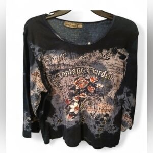 Jane Ashley women's long-sleeve t-shirt with a "Vintage Garden" graphic 1X